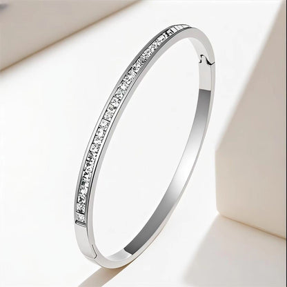 4-Piece Elegant Stainless Steel Bracelet Set, Fashionable Classic Design