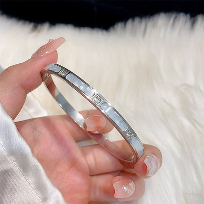 4-Piece Elegant Stainless Steel Bracelet Set, Fashionable Classic Design